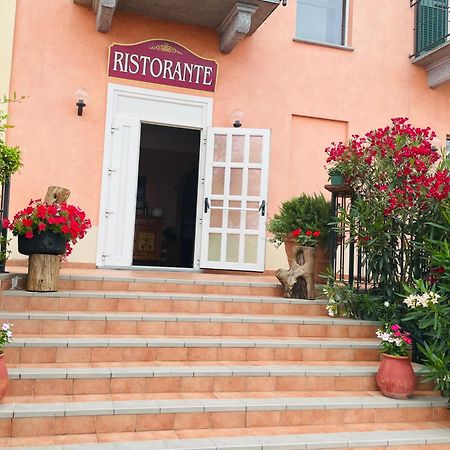 Hotel Ristorante Borgovecchio Montegrosso dʼAsti Dış mekan fotoğraf