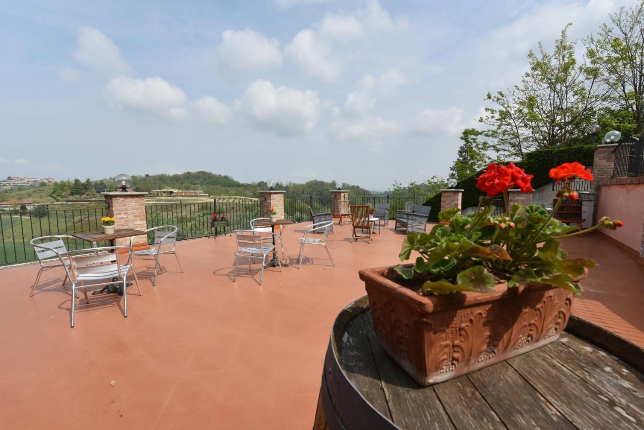 Hotel Ristorante Borgovecchio Montegrosso dʼAsti Dış mekan fotoğraf